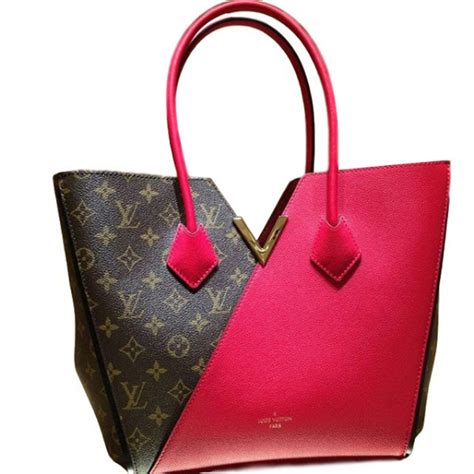 sac a main louis vuitton rouge|Louis Vuitton monogram sac plat.